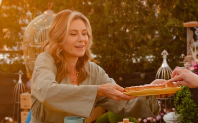 Анна Невская в образе Нины в сериале «Постучись в мою дверь в Москве»