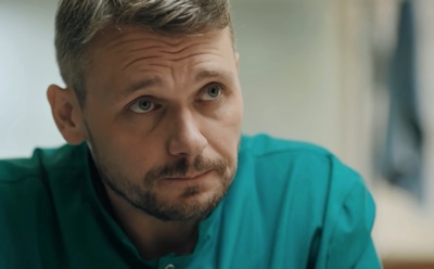 Николай Иванов в образе Томилина в сериале «Некрасивая подружка»