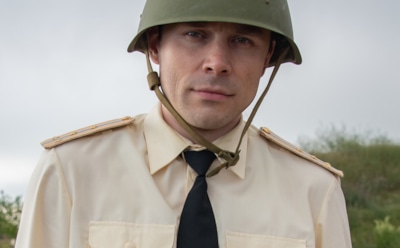 Евгений Морозов в образе Бочкина в сериале «Невеста комдива»