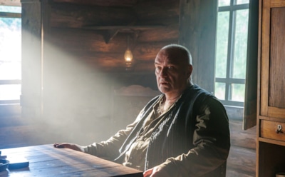 Александр Балуев в образе Харитона в сериале «Горький 53»