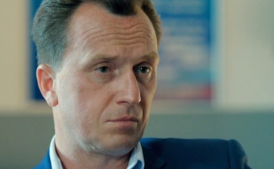 Денис Старков в образе Весловича в сериале «Дельфин»