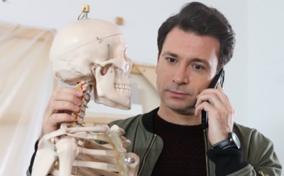 Антон Хабаров в образе Бурова в сериале «Я знаю твои секреты»