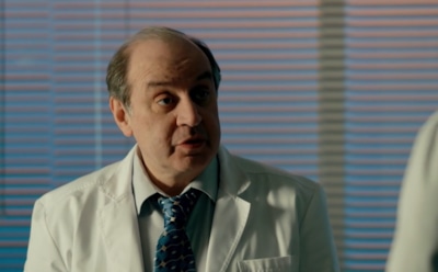 Иван Агапов в образе Добровольского в сериале «Акушер»