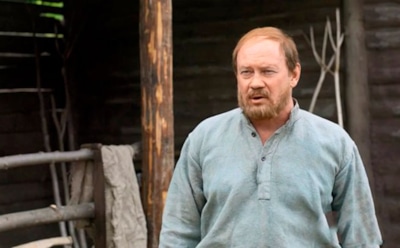 Виталий Хаев в образе Платона в сериале «Два берега»
