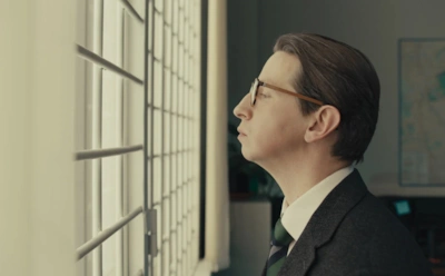 Дмитрий Лысенков в образе Михаила в сериале «Телохранители»