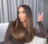 Ким Кардашян похвасталась коньяком Kim Kardashian