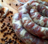 Домашняя колбаса из натуральных ингредиентов: вкусно и без добавок — рецепт для гурманов