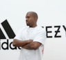 Adidas и Канье Уэст завершили разбирательства по Yeezy: что будет с миллионами пар странной обуви