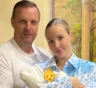 "Вместе пережили каждую эмоцию": юная жена Вячеслава Малафеева рассказала о парных родах