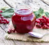 Ягодка к ягодке — яркое лакомство: этот джем из калины греет лучше пледа — зимой без него не обойтись