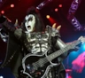 Гитарист Kiss Джин Симмонс чудом избежал смерти после потери сознания
