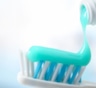 Гигиена оборачивается проблемами: эксперт объяснил, какие компоненты зубных паст вредят эмали и микробиому