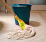 Уборка становится реже без лишних затрат: неожиданные добавки, меняющие эффект от мытья полов