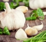 Без чеснока жизнь плоха: полезные эффекты от употребления и важные ограничения для здоровья
