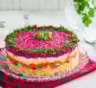 Этот салат с курицей удивляет: сделайте многослойный «Адмирал» со свеклой и сыром