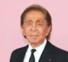 Умер основатель дома моды Valentino: Валентино Гаравани скончался в окружении мопсов