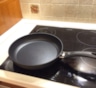Сковорода перестала быть антипригарной — не спешите выбрасывать: этот прием продлит ей жизнь