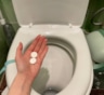Аптечная таблетка против налета и желтизны унитаза: всего несколько часов — и агрессивная химия не нужна
