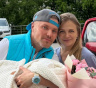 Слезы счастья в роддоме: Саша Попов из "Турбомоды" стал отцом в 45 лет