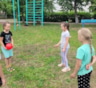 Дети заскучали на даче, а игрушек нет: эти 10 игр без покупного инвентаря увлекут даже взрослых