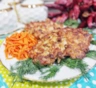 Обычный фарш превратила в мясные оладьи: один ингредиент сделает их особенно нежными