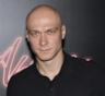 Юра Борисов получил главную роль в режиссерском дебюте Сальмы Хайек и сыграет с Карой Делевинь