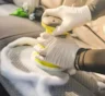 Отложите химчистку салона авто: засаленные сиденья приведет в порядок пена для бритья — и это не шутка