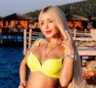 47-летняя Алена Кравец ждет первенца и позирует в купальнике: верит в чудо после скандала с приемной дочерью