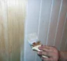 Потемневшую вагонку недостаточно закрасить: почему важно понять причину пятен и потеков
