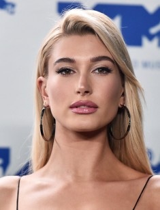 [Image: 3vk5htcldeou-hailey-baldwin.jpg]