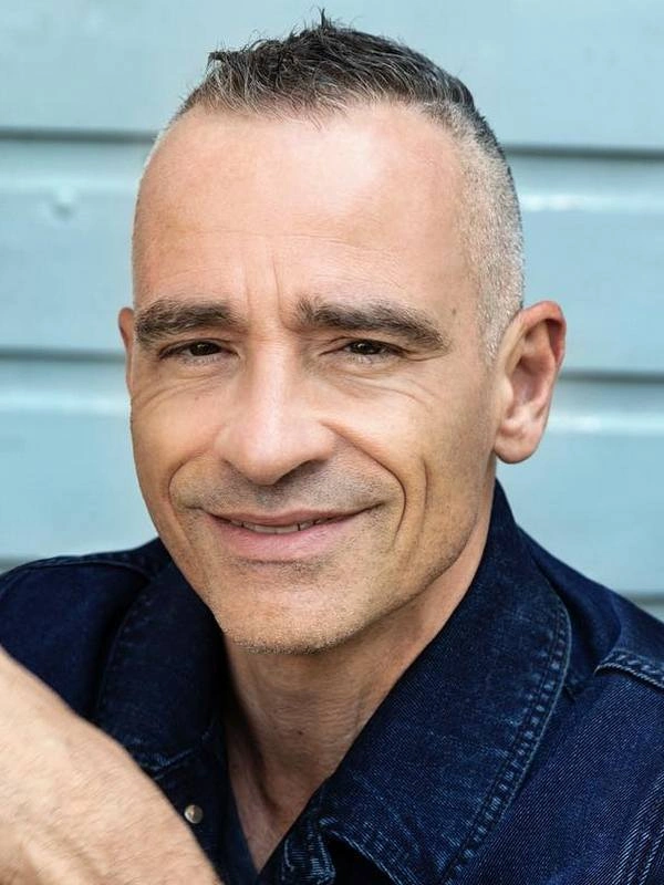 Eros ramazzotti. Рамазотти. Эрос Лучано Уолтер Рамаццотти. Певец Рамазотти.