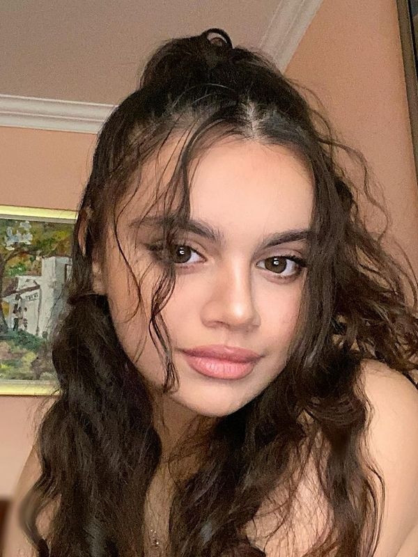 Анаит Адамян биография, личная жизнь, фото, новости