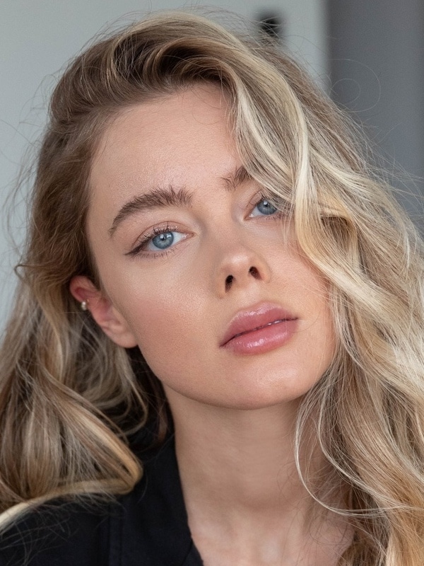 Шұлықтардағы трусисыз семіз есектердің фотосуреттері