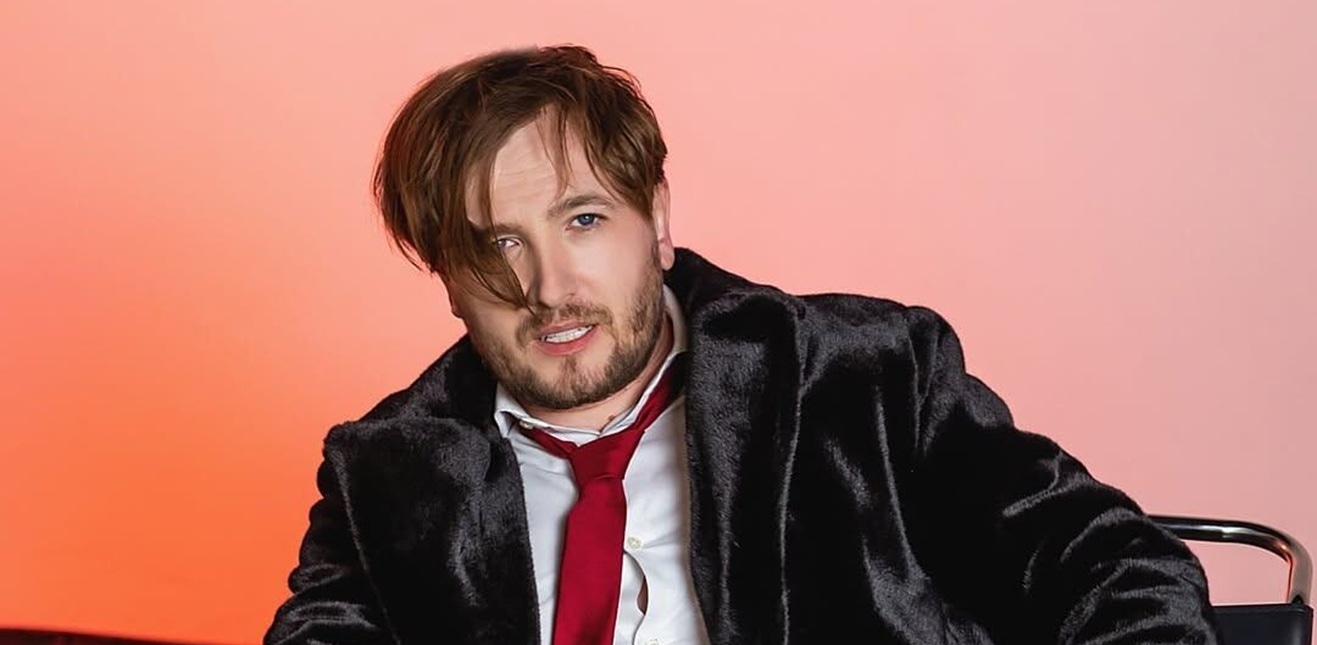 Больно даже лежать: Влад Кадони остался без работы из-за неизлечимой болезни