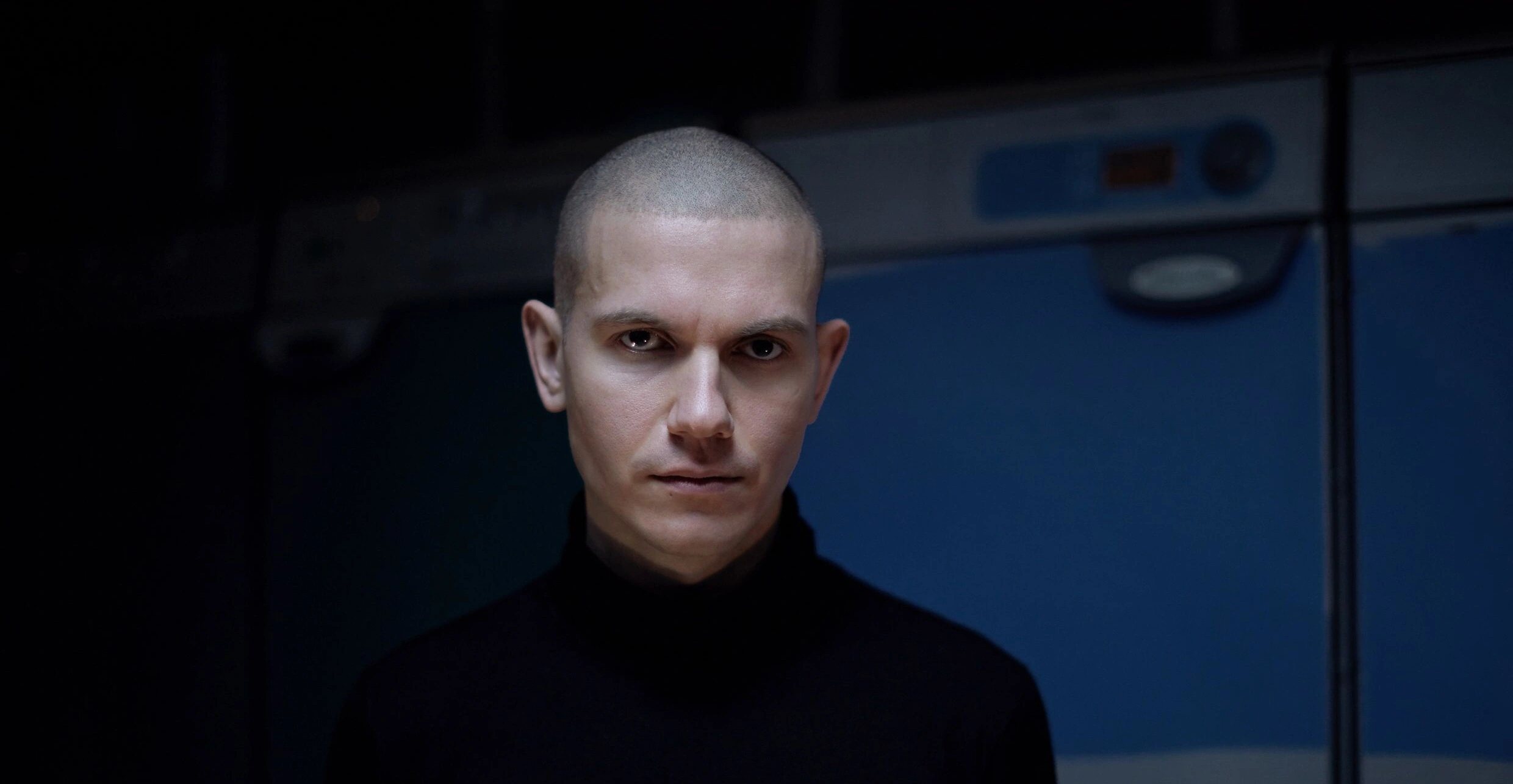 Врач назвал причину смерти солиста Shortparis Николая Комягина в 39 лет