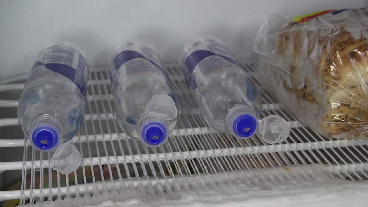 Как очистить воду из крана без фильтра: старый способ фракционного замораживания — это работает