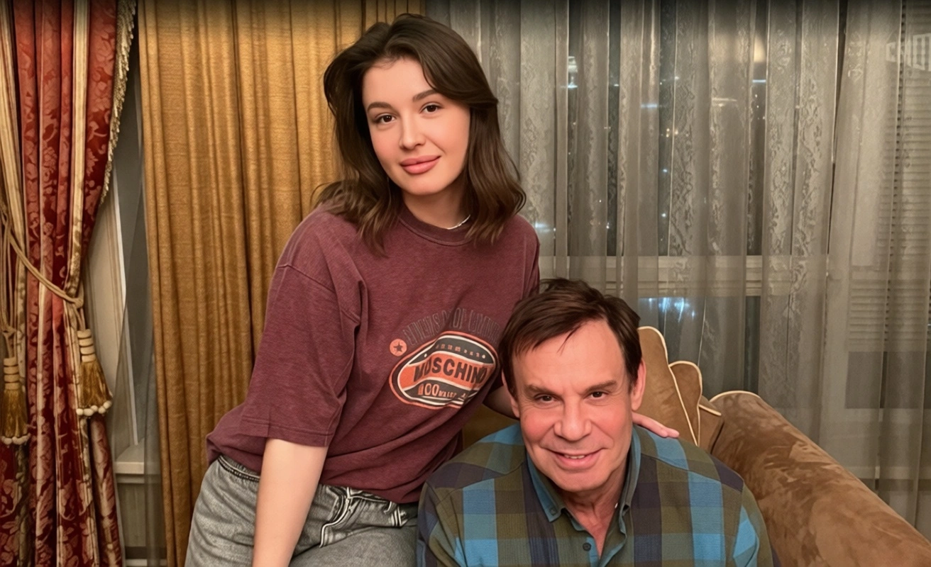 Ефим Шифрин ответил на слух о романе с 25-летней Кристиной