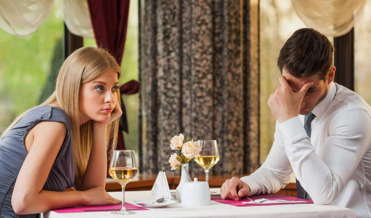 Это притягивает мужчин сильнее красоты: что именно цепляет на первом свидании мощнее внешности и макияжа