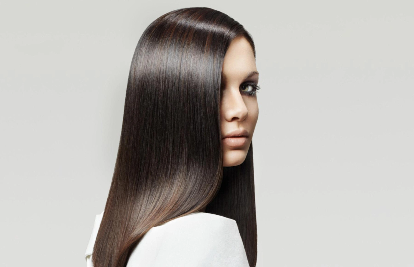 Эти процедуры часто путают, а зря: ботокс, кератин, ламинирование, глазирование — в чем же разница