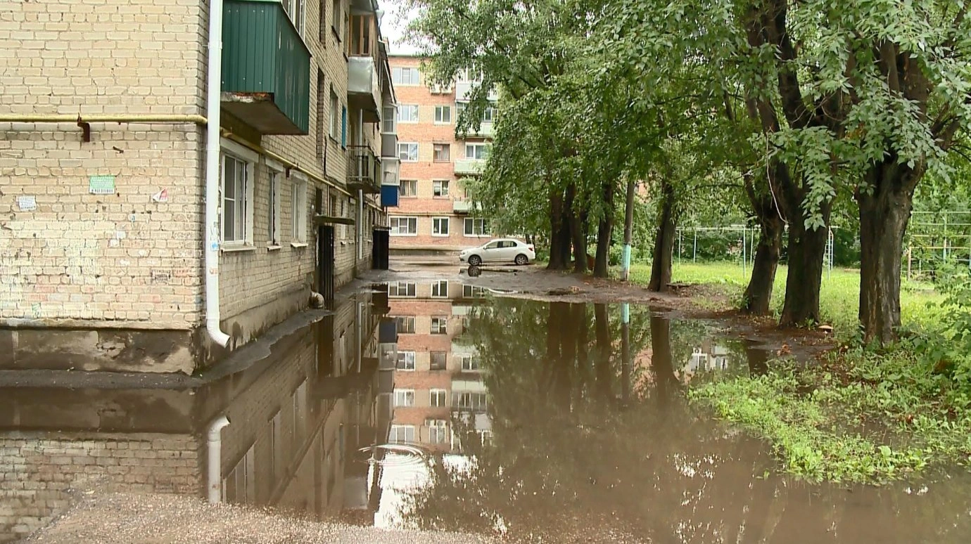 В доме пахнет сыростью после дождей: что проверить, пока затхлый запах не вернулся вместе с плесенью