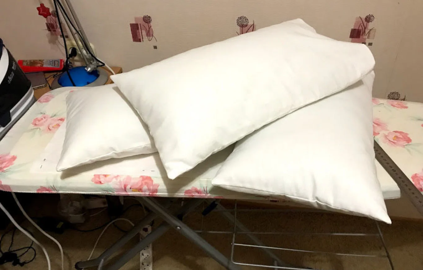 Подушка больше не годится для сна — не беда: полезные вещи из ее наполнителя для дома и хранения