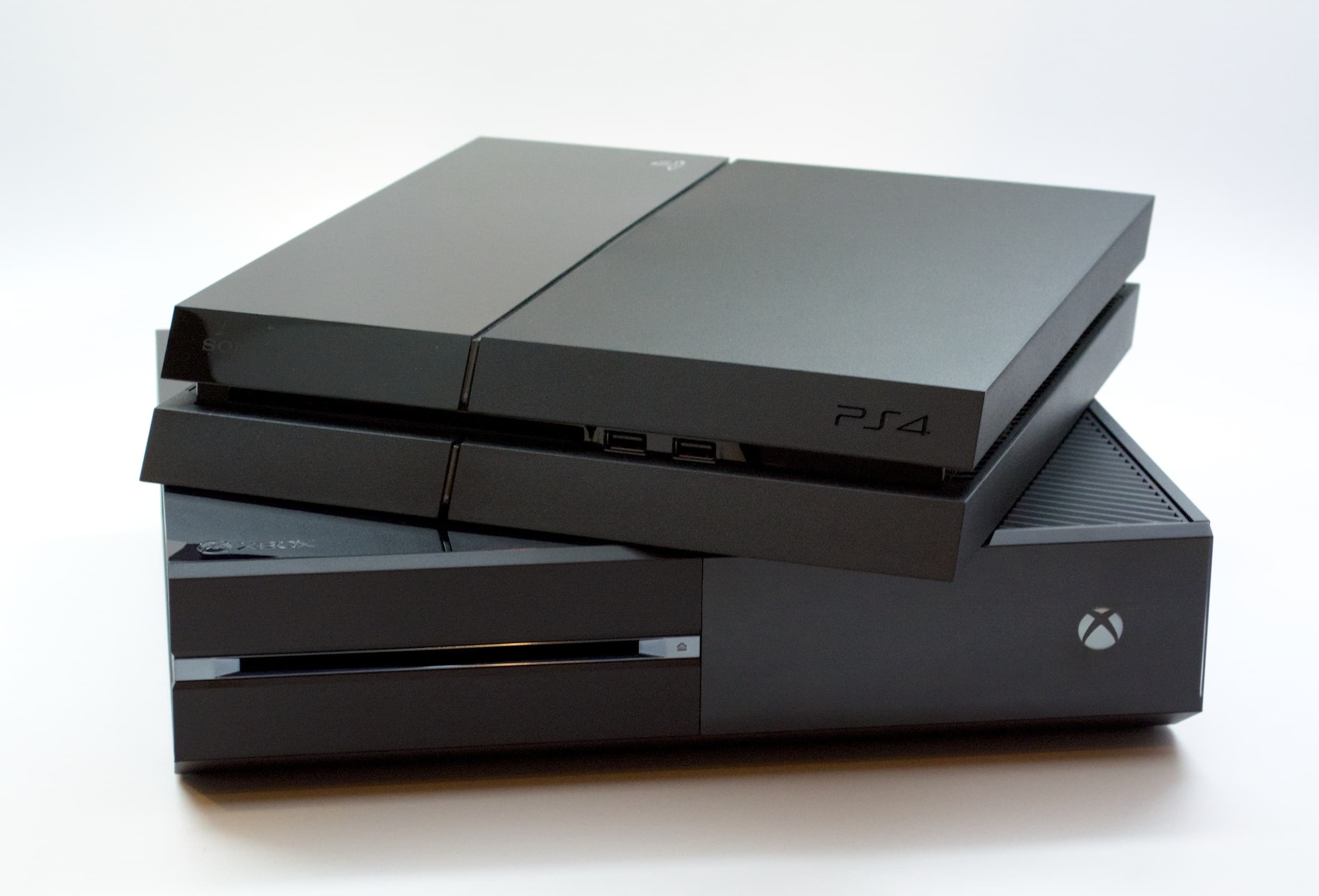 Xbox vs playstation 4. Ps4 Xbox one. PLAYSTATION ps4. Пс4 Xbox one s.. Хбокс оне и плейстейшен 4.