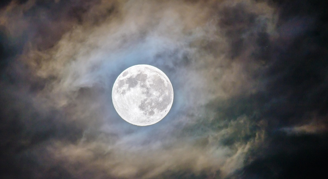 В ночь с 16 на 17 июля россияне увидят частичное лунное затмение