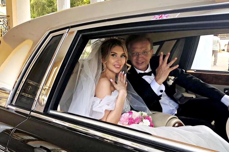 53-летний Роман Жуков женился во второй раз