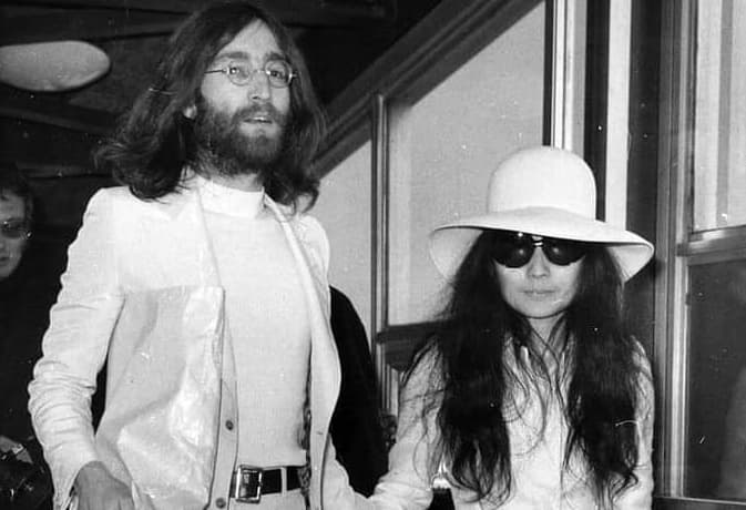 Особняк Джона Леннона и Йоко Оно продали в США