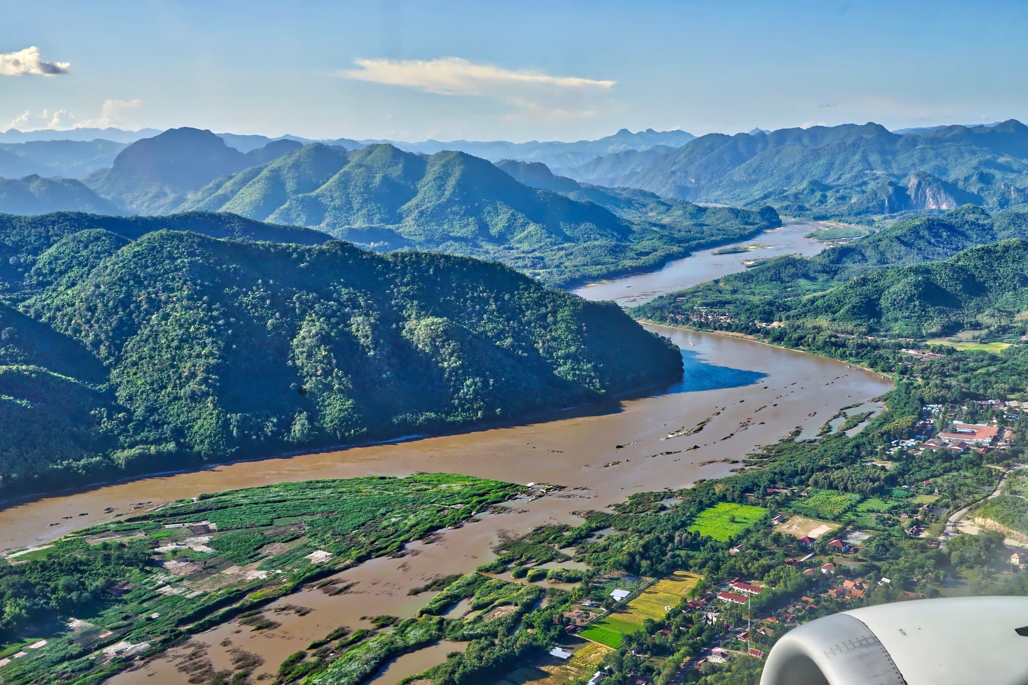 Меконг  крупнейшая река Индокитая: географическое положение, природа, обитатели и другие факты о водной артерии