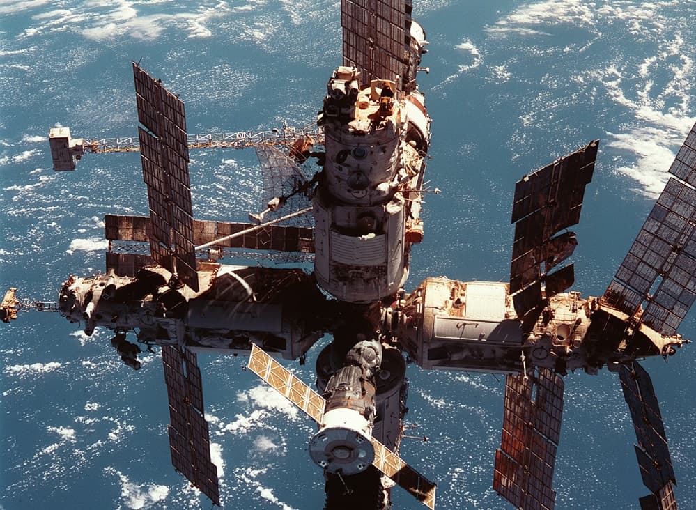 Космическая станция «Мир» — от создания до утилизации: факты об орбитальном объекте