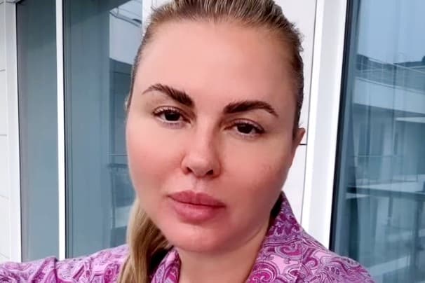 Анна Семенович прервала отпуск в Сочи из-за серьезной болезни