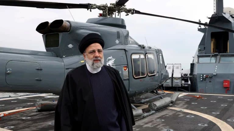 Президент Ирана выжил после аварии вертолета в горах
