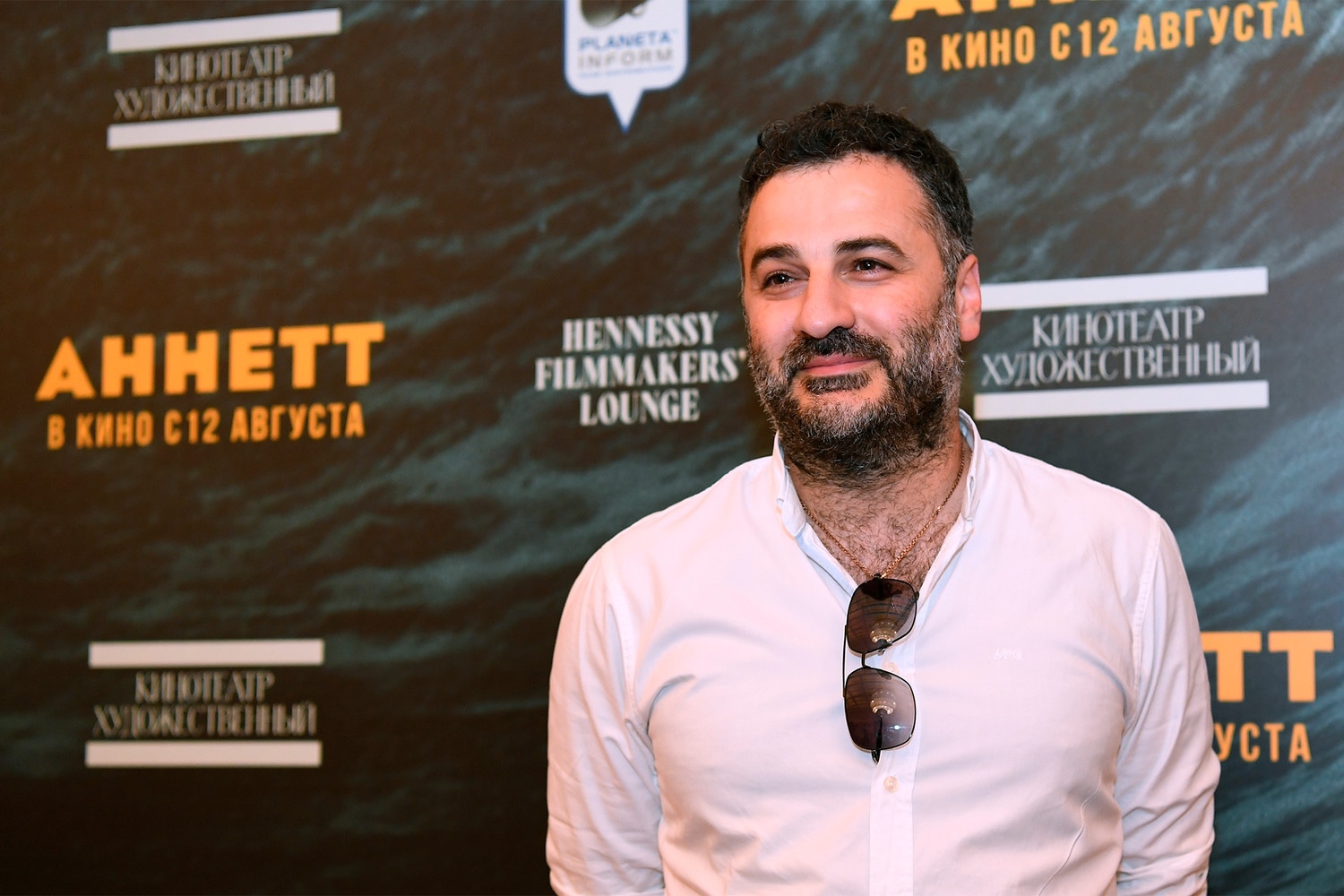 Конфликт в кинематографе: Сарик Андреасян судится с Картозией из-за унизительной критики